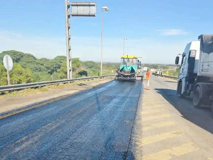 Intensifican trabajos de mantenimiento en la Ruta Nacional 14 y otras vías clave del litoral