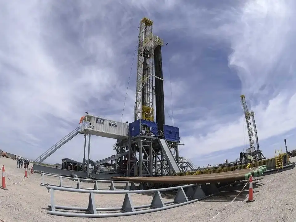 Alivio para Vaca Muerta: se recuperan los precios del petróleo.