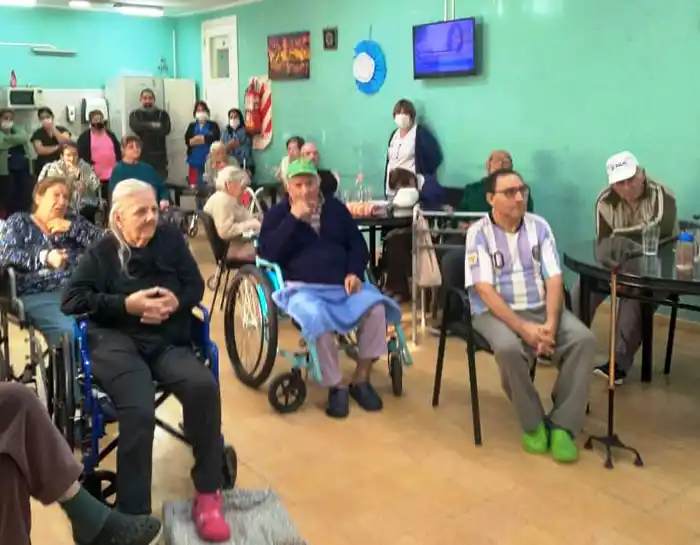 Charla sobre separación de residuos para adultos mayores