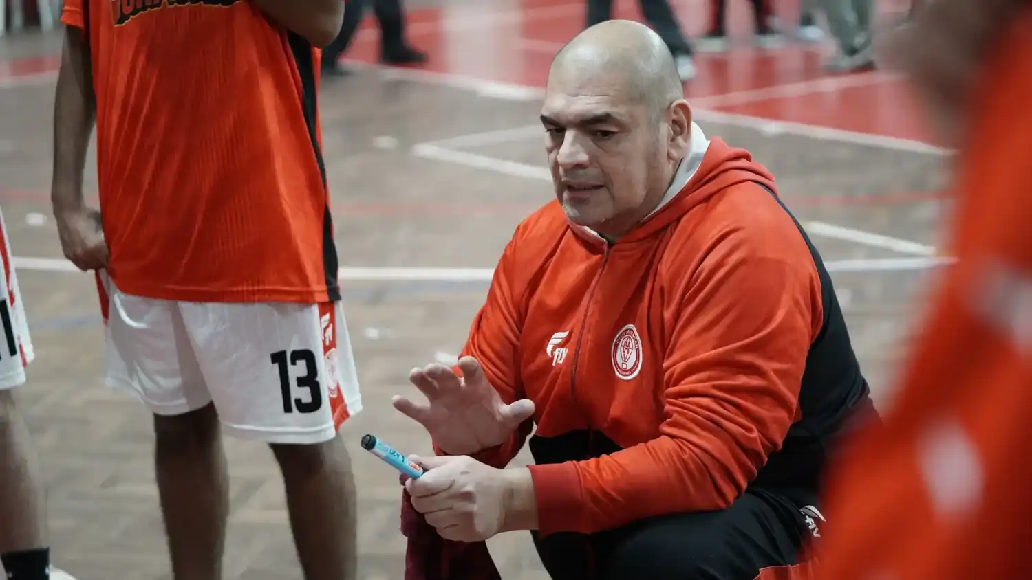 Marcelo Salinas, entrenador del Club Huracán