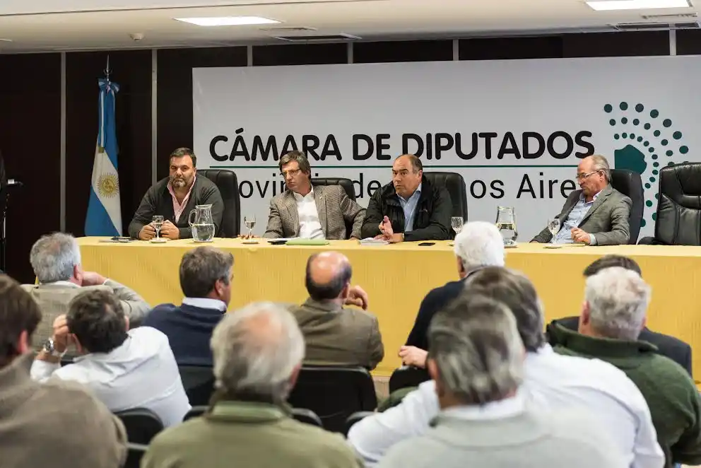 Carbap y diputados bonaerenses analizaron la realidad del sector