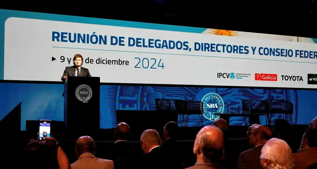 Javier Milei participó del evento “Delegados, Directores y Consejo Federal de la Sociedad Rural”. Crédito: NA