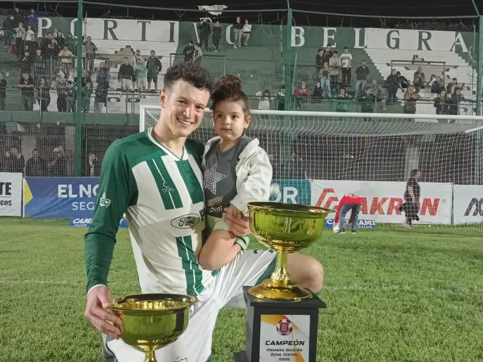 El central mendocino, que está radicado en nuestra ciudad, logró un nuevo titulo con Sociedad Sportivo Devoto.