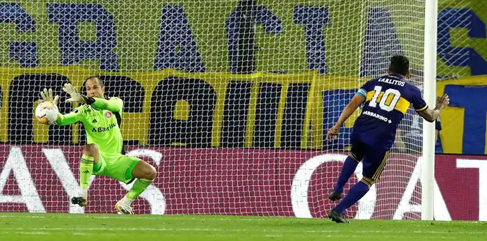 Boca le ganó a Inter en los penales y pasó a cuartos de final