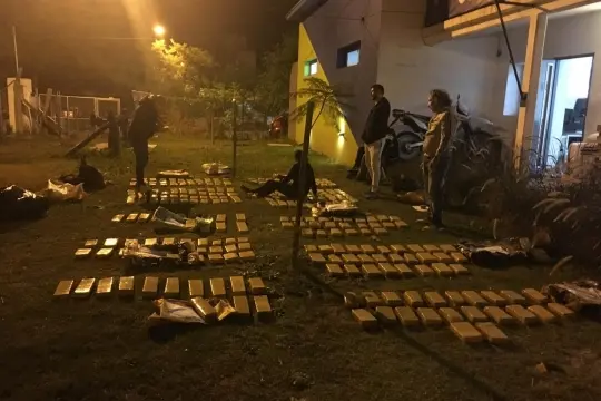Detenido con casi 200 kilos de marihuana en su auto