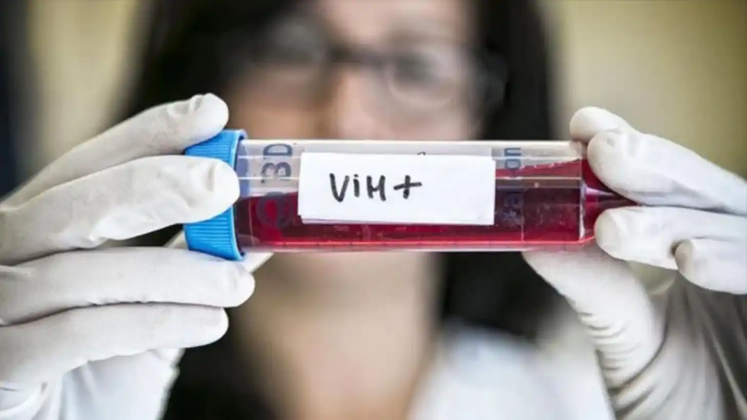 El imputado deberá abonarle además a la víctima la suma de 40 mil dólares.