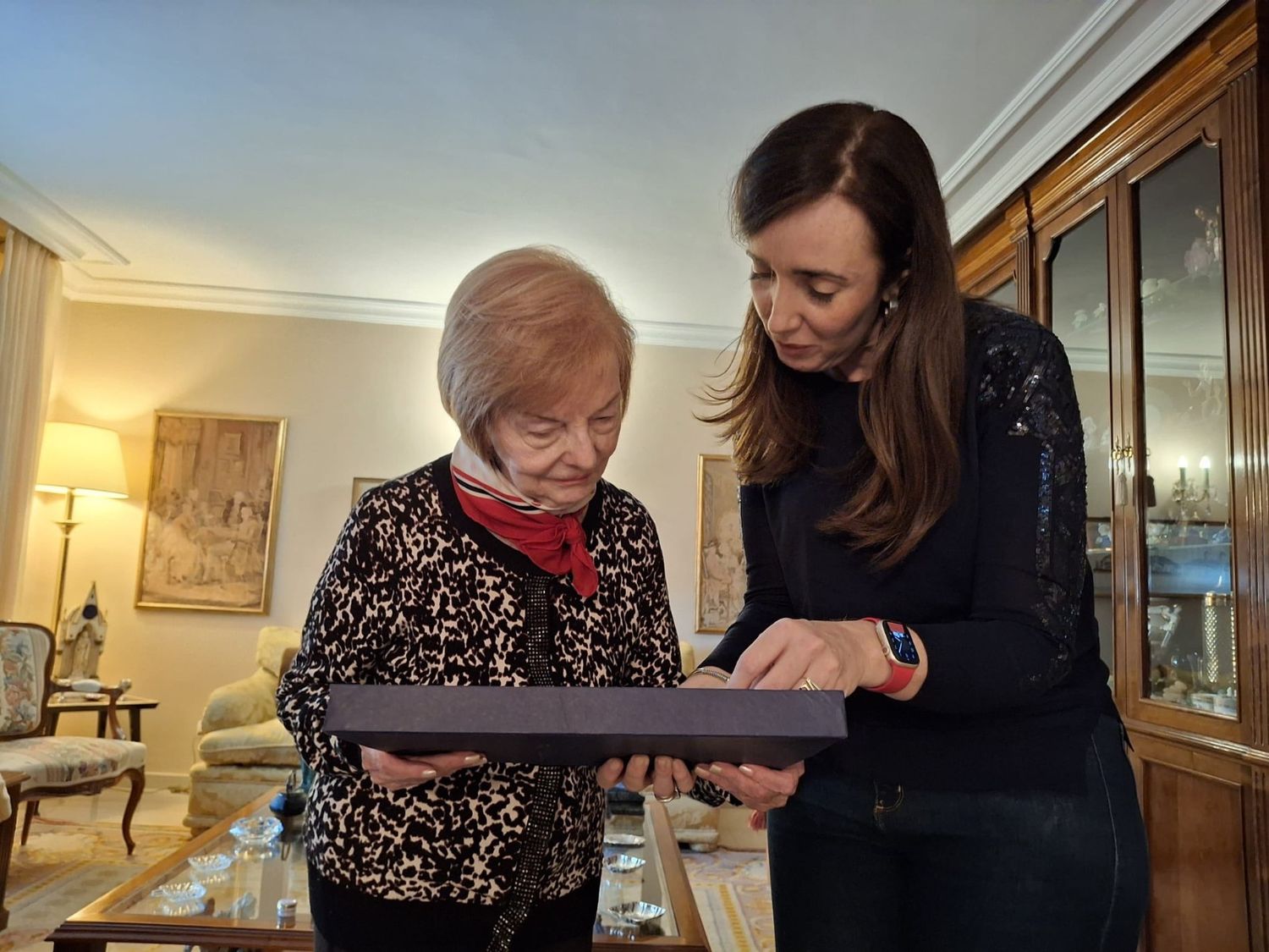 Villaruel se reunió con Isabel Perón en Madrid.