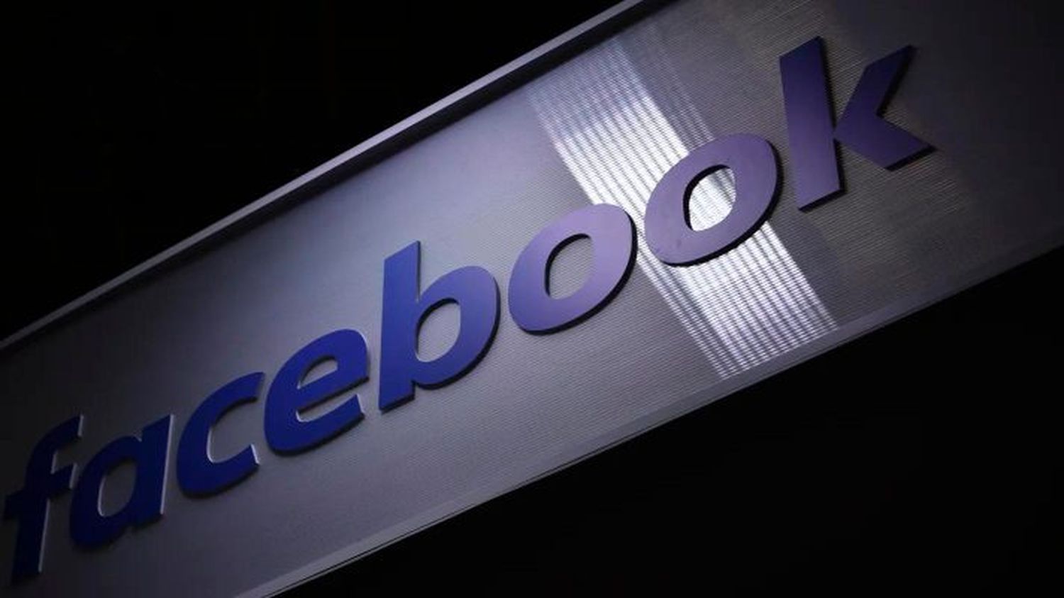 ¿CENSURA? No suprimir “informaciones peligrosas” le puede costar a Facebook en Rusia una multa millonaria