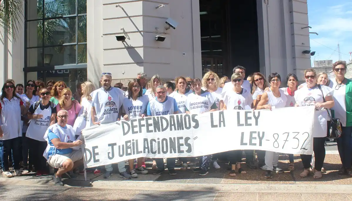 Salarios y ley de jubilaciones: la agenda de los docentes que aborda el Gobierno 