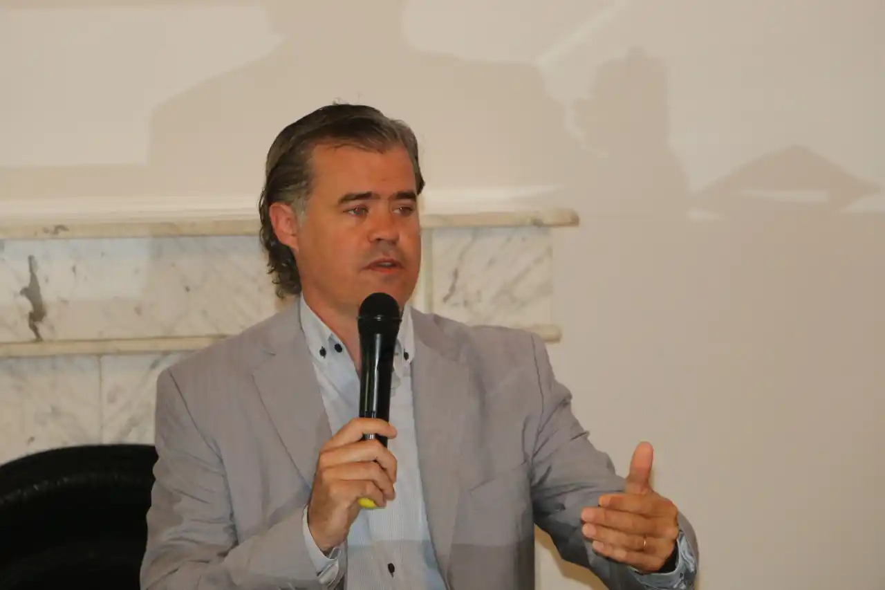 "Es muy fácil sentarse atrás de una computadora y escribir tres renglones"