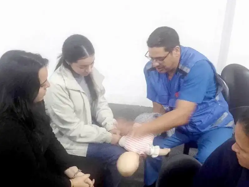 Fortalecen capacitación en RCP y primeros auxilios