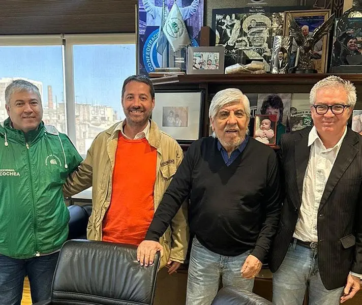Marcelo Rivero con Moyano
