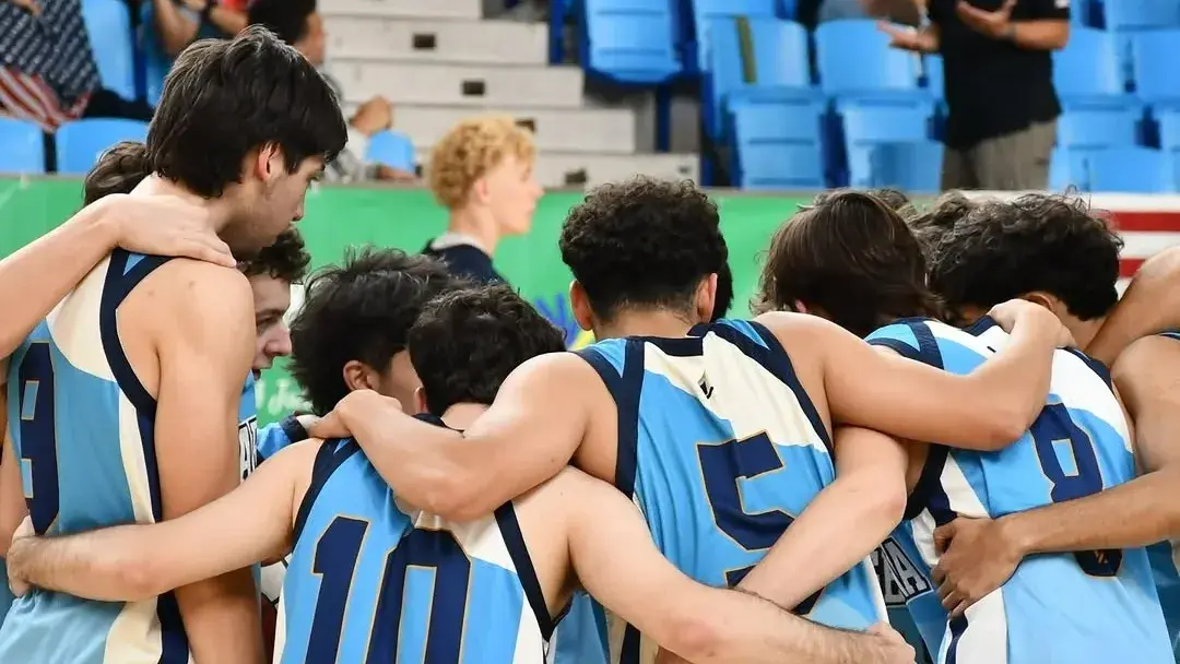 Franco Cattini logró el tercer lugar con Argentina en el Mundial U21 de basquet para sordos