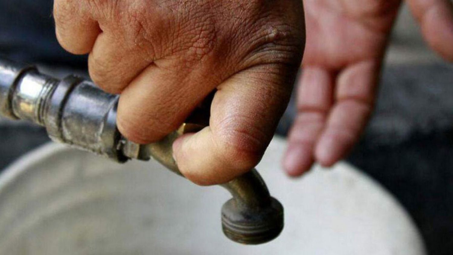 GOBIERNO REPORTA atención de 290.000 denuncias por fallas en el servicio de agua