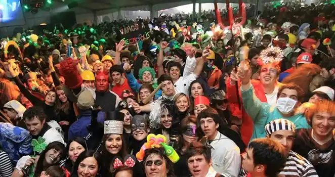 Aumentaron el valor de las entradas de la fiesta de disfraces de Paraná