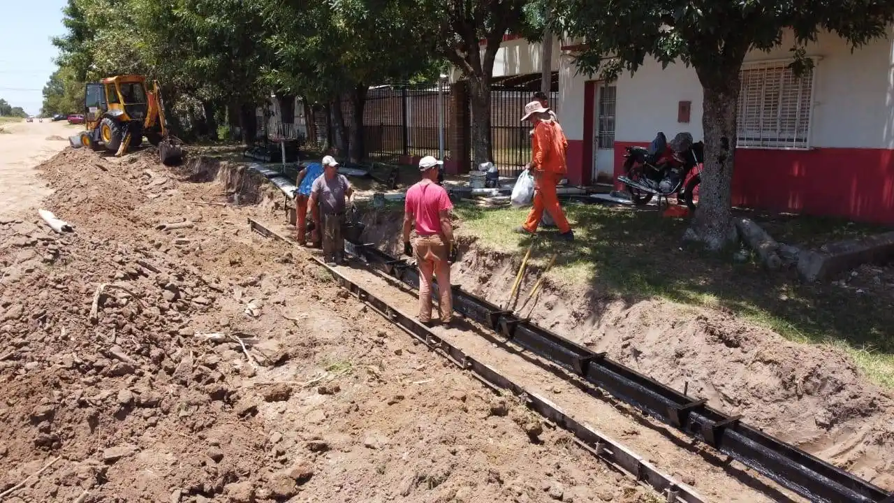Avanzan las obras de cordón cuneta en toda la ciudad