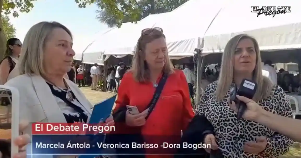 Marcela Ántola - Veronica Barisso -Dora Bogdan : 50 aniversario de Bomberos Voluntarios Gualeguay