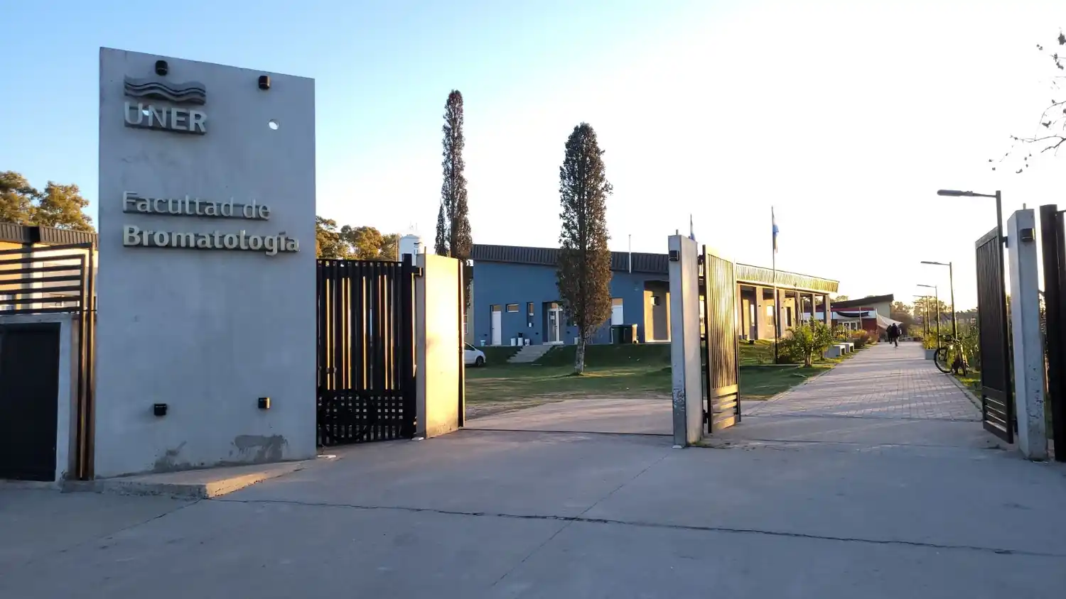 ¿Podría haber una toma en la Facultad de Bromatología?