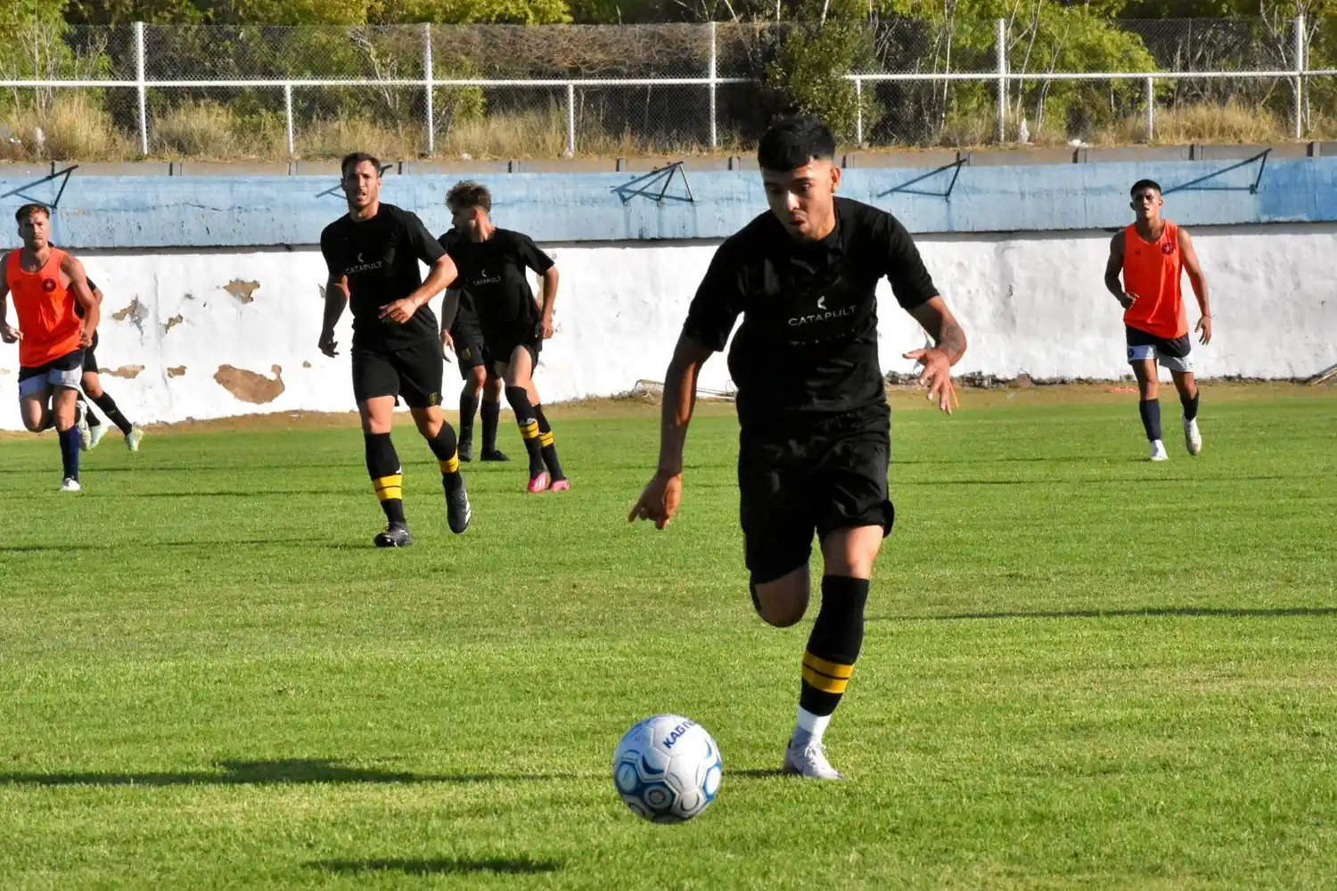 Amistoso en Otamendi