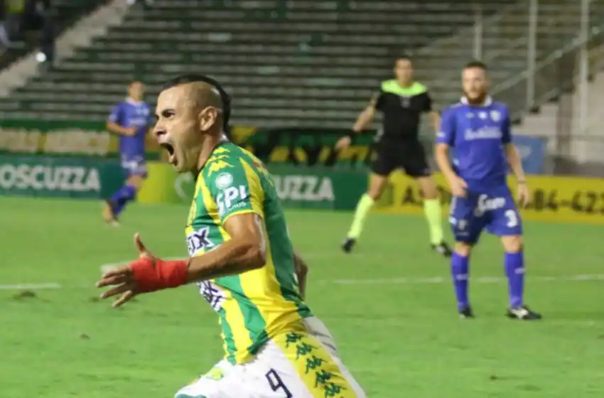 Demandan a Aldosivi por los derechos formativos de Telechea