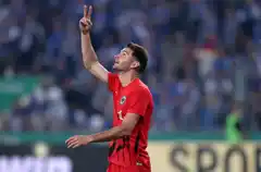 Alario marcó su primer tanto oficial para Frankfurt