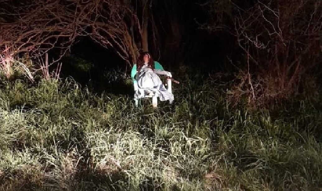 Que miedo: en Dorrego apareció una muñeca atada a una silla a metros del vivero municipal