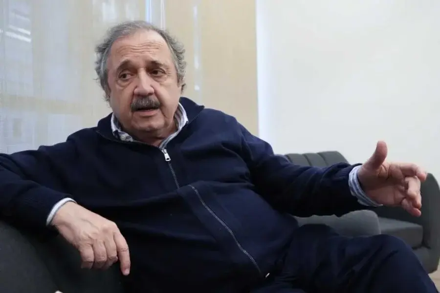 Alfonsín cuestionó a los radicales que votaron la Ley de Bases: "Van a ser los primeros en saltar del barco"