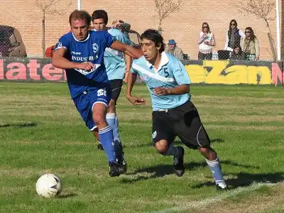 Fútbol Local: Comienza el Torneo Oficial 2014