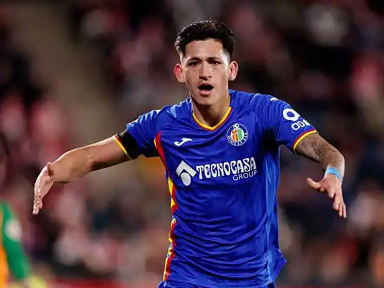 Luis Vázquez se anotó en la red ante Girona.