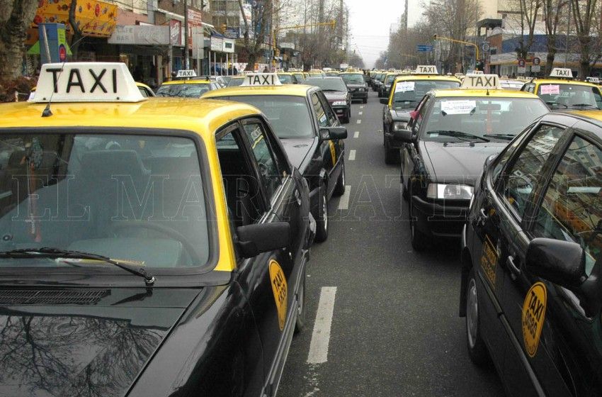 Denuncian que taxistas sufrieron 5 asaltos este fin de semana