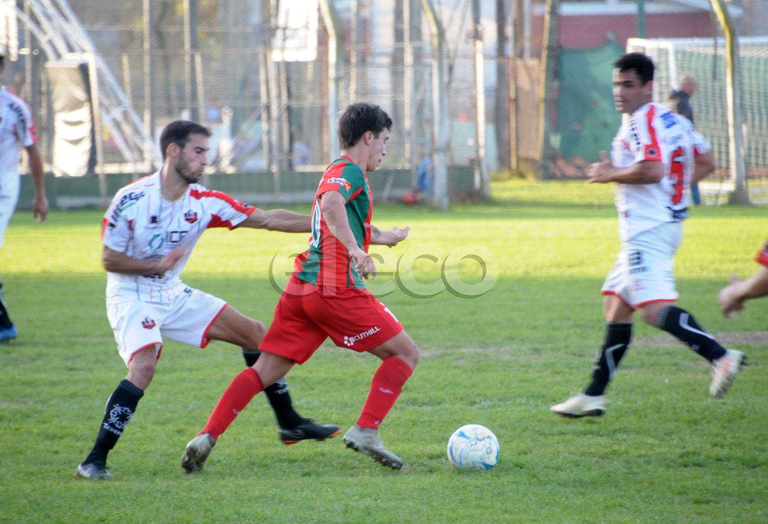 Un domingo de goles y de victorias visitantes