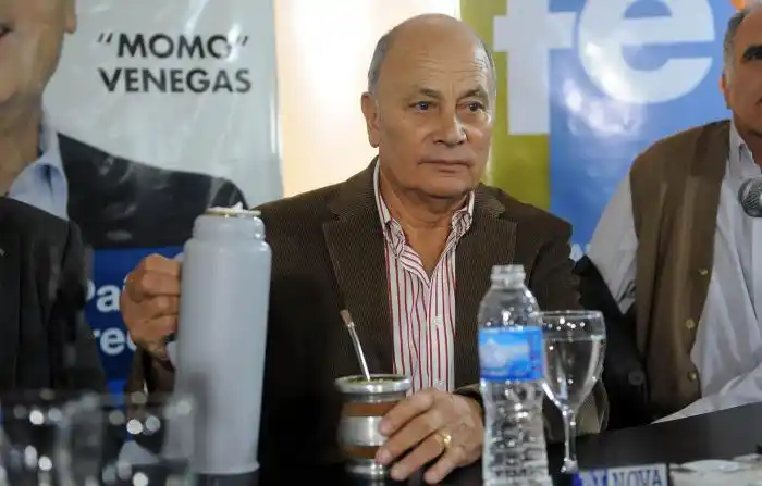 Momo Venegas pidió que Scioli "se le plante al Gobierno nacional"