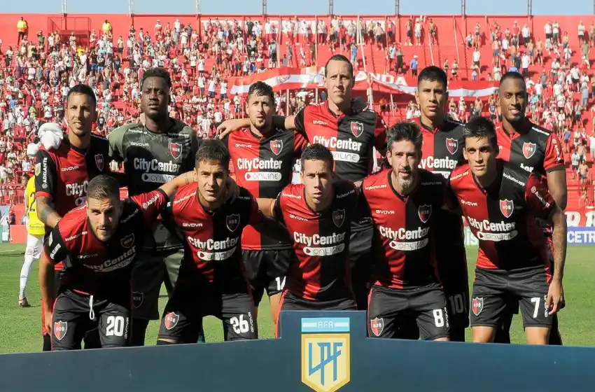 Les robaron a dos jugadores de Newell’s en pleno centro y detuvieron al ladrón