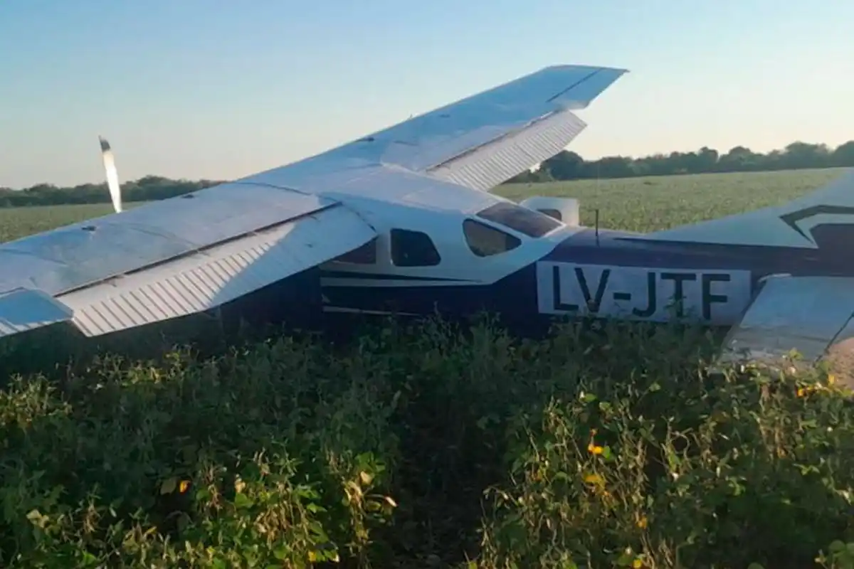 Hallan avioneta con matrícula sospechosa en Entre Ríos: investigan su procedencia