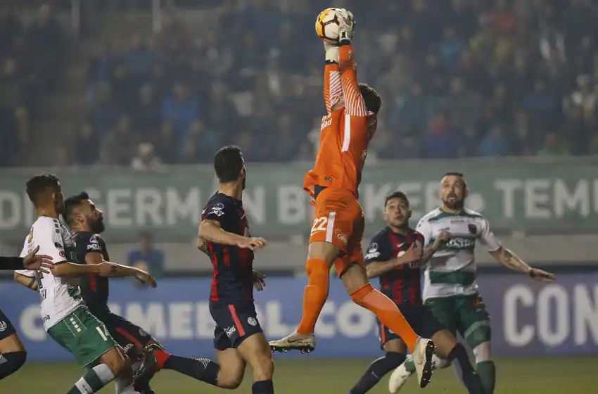 El Ciclón volvió a perder pero clasificó