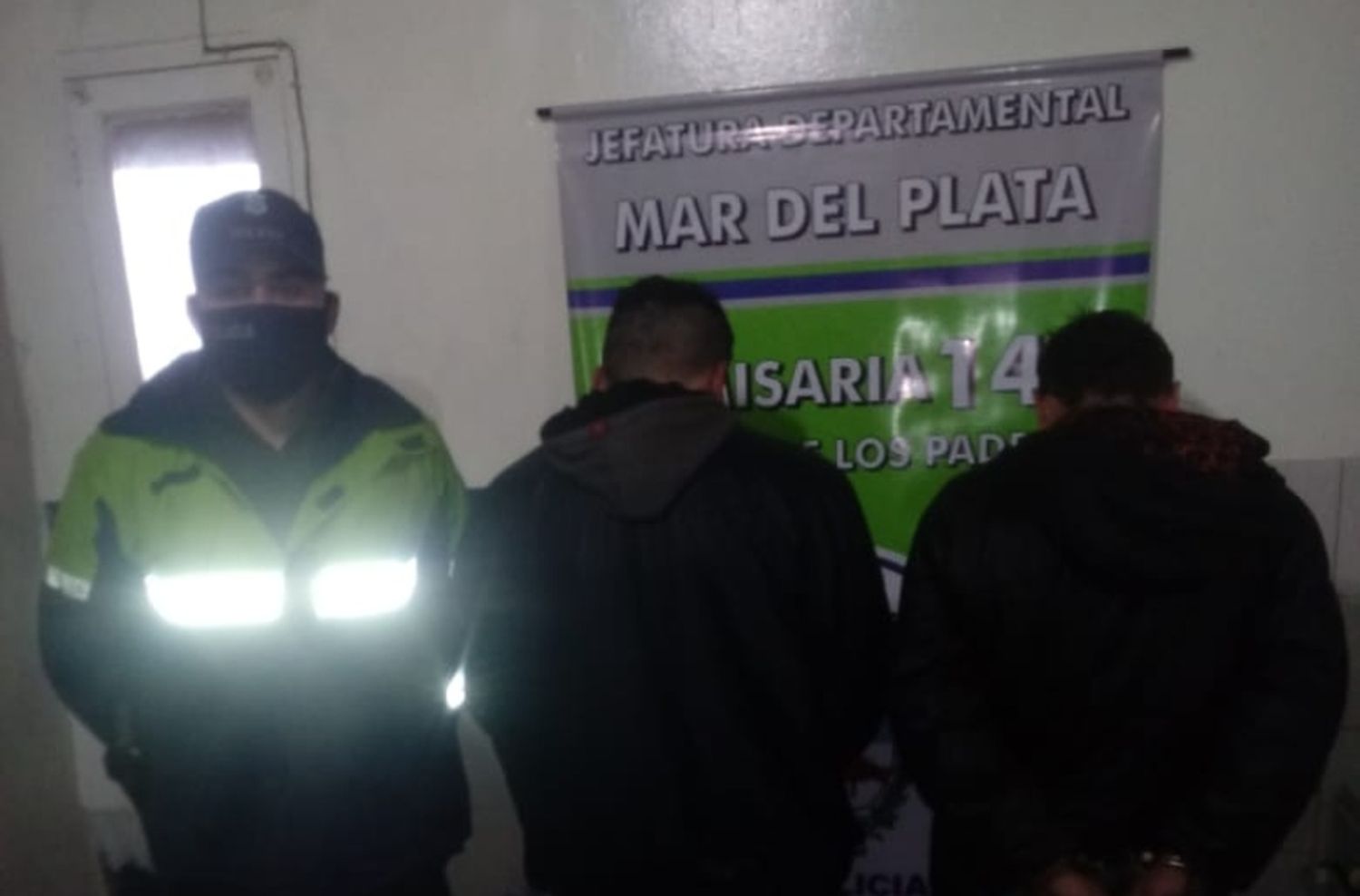 Tres aprehendidos por robar autopartes en el predio Santa Paula