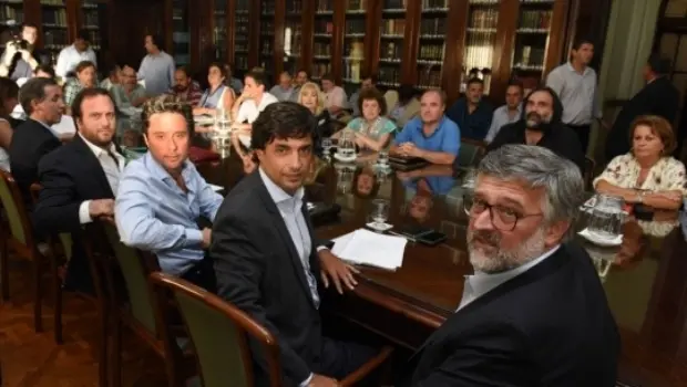 Paritaria docente: Nuevos encuentros entre gremios y la Provincia a días del inicio de clases