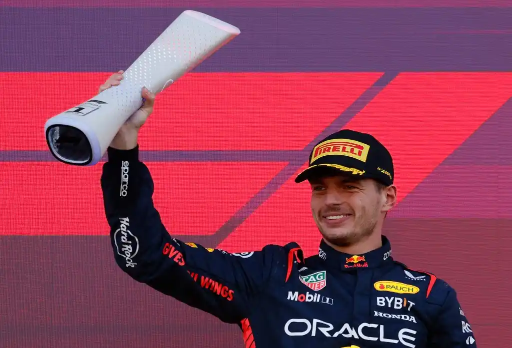 Verstappen recuperó el dominio