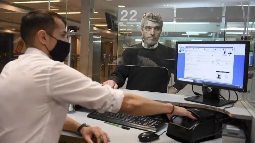 Migraciones iniciará 287 denuncias penales por incumplimiento de cuarentena