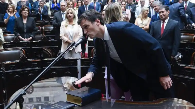 El hecho generó repercusión tanto dentro del ámbito legislativo como en redes sociales