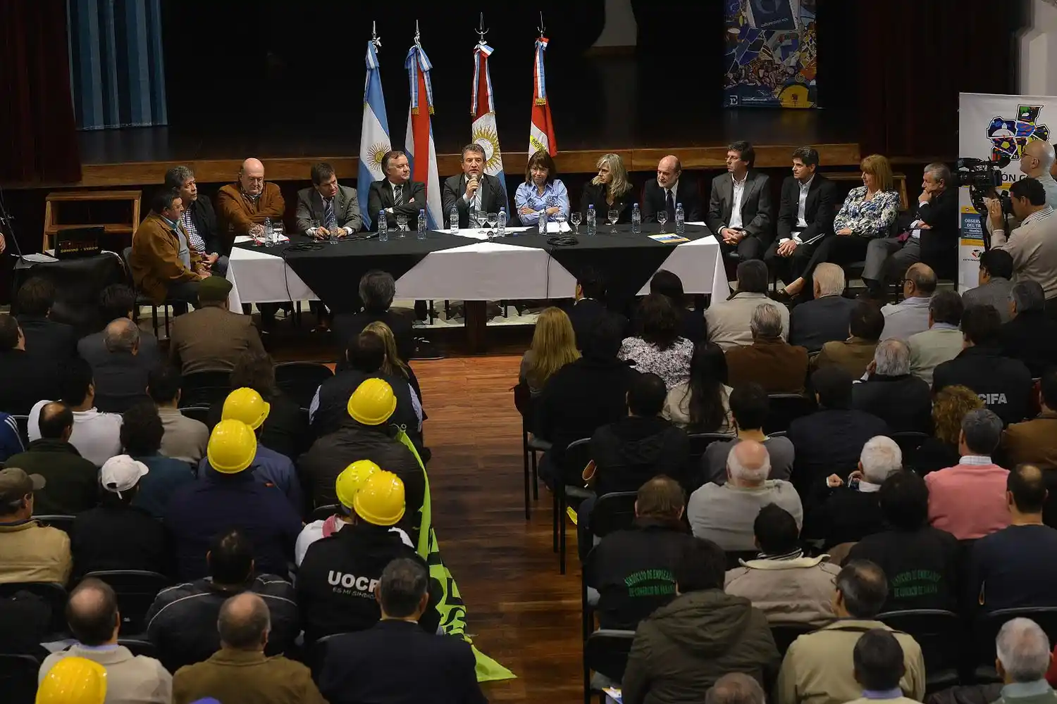 Urribarri destacó los avances logrados en el país en derechos laborales