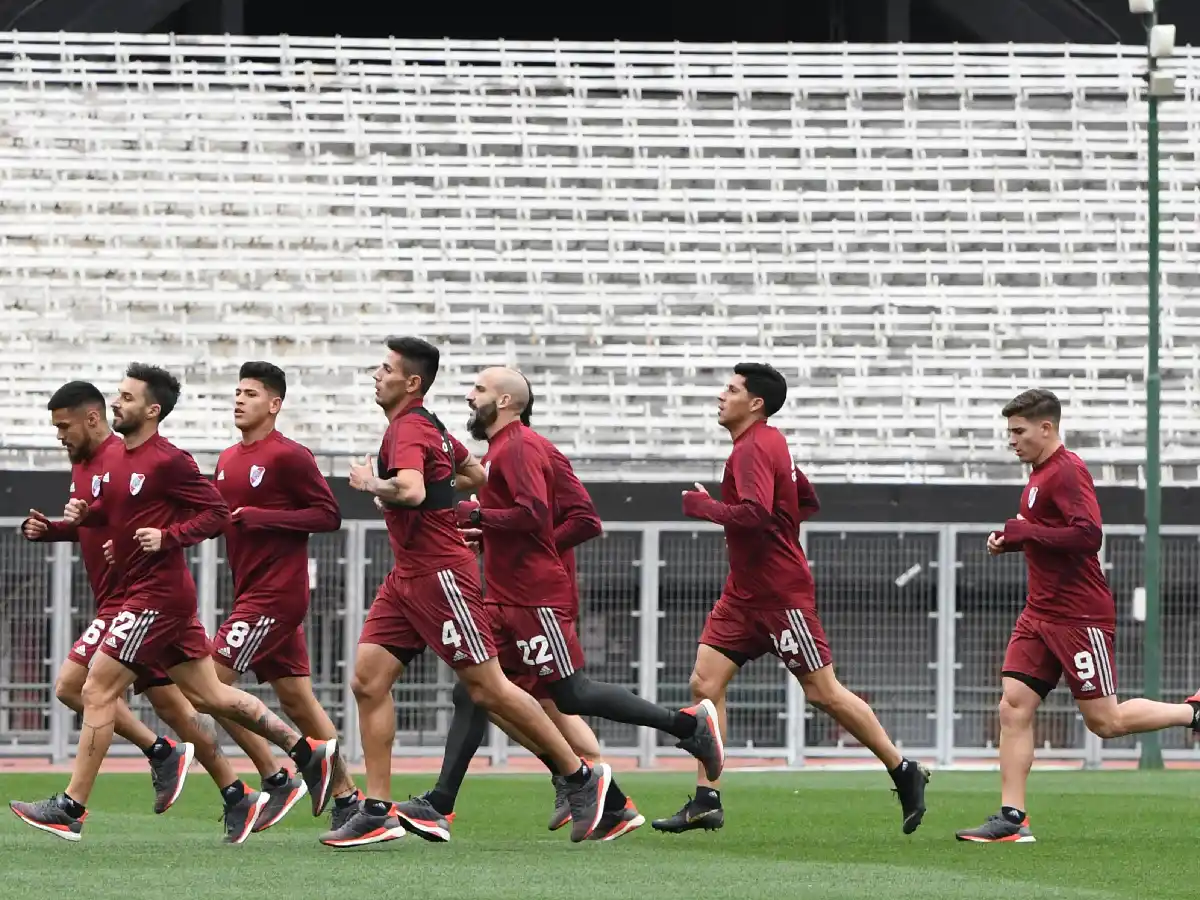 Trabajos con pelota y precisión en River