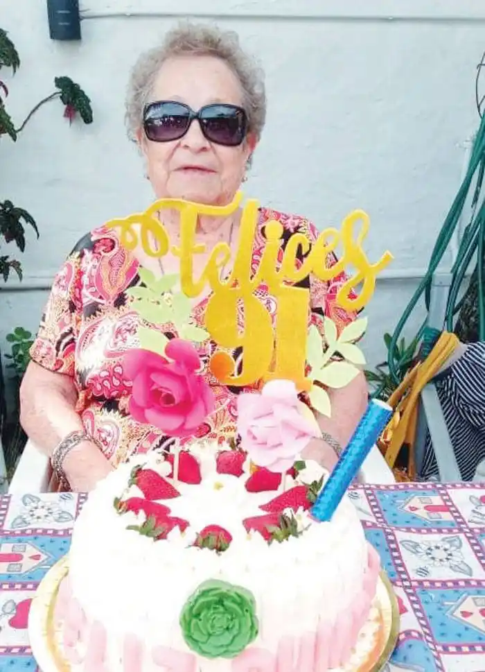 ¡Feliz  cumpleaños!