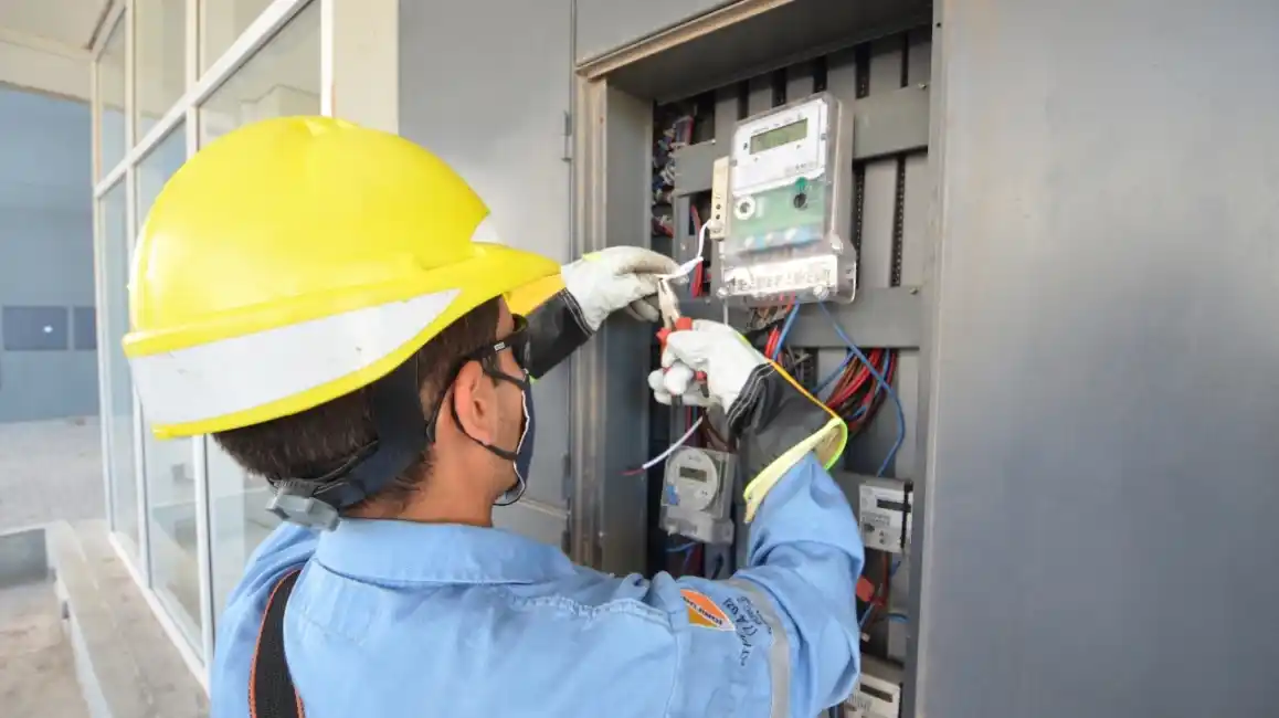 La EPE detectó más del 13% de conexiones irregulares en un barrio abierto residencial