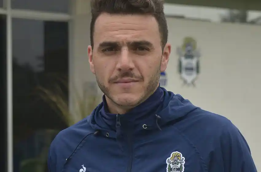 El Lobo se quedó sin DT