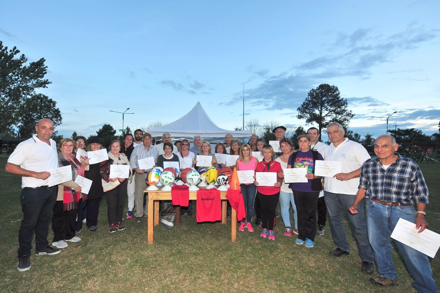 Adultos mayores se capacitaron en Deporte de Orientación