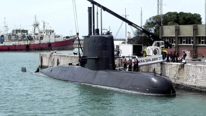 Nueve ofertas para buscar al submarino