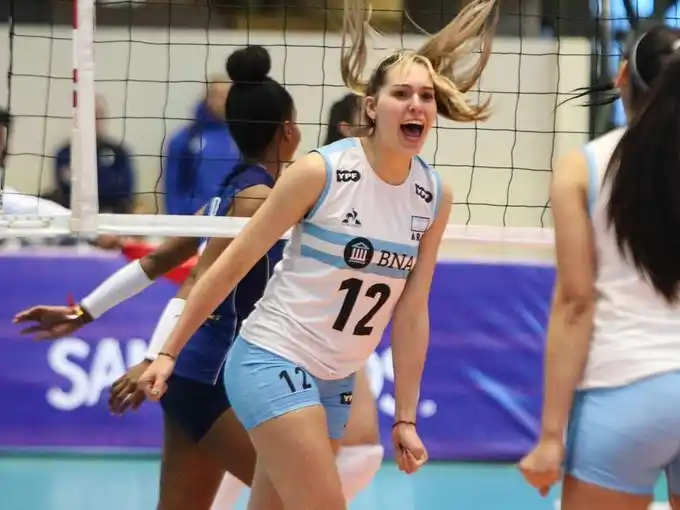 La sunchalense Milena Margaría, capitana y figura de Las Panterias U21. Foto:FEVA