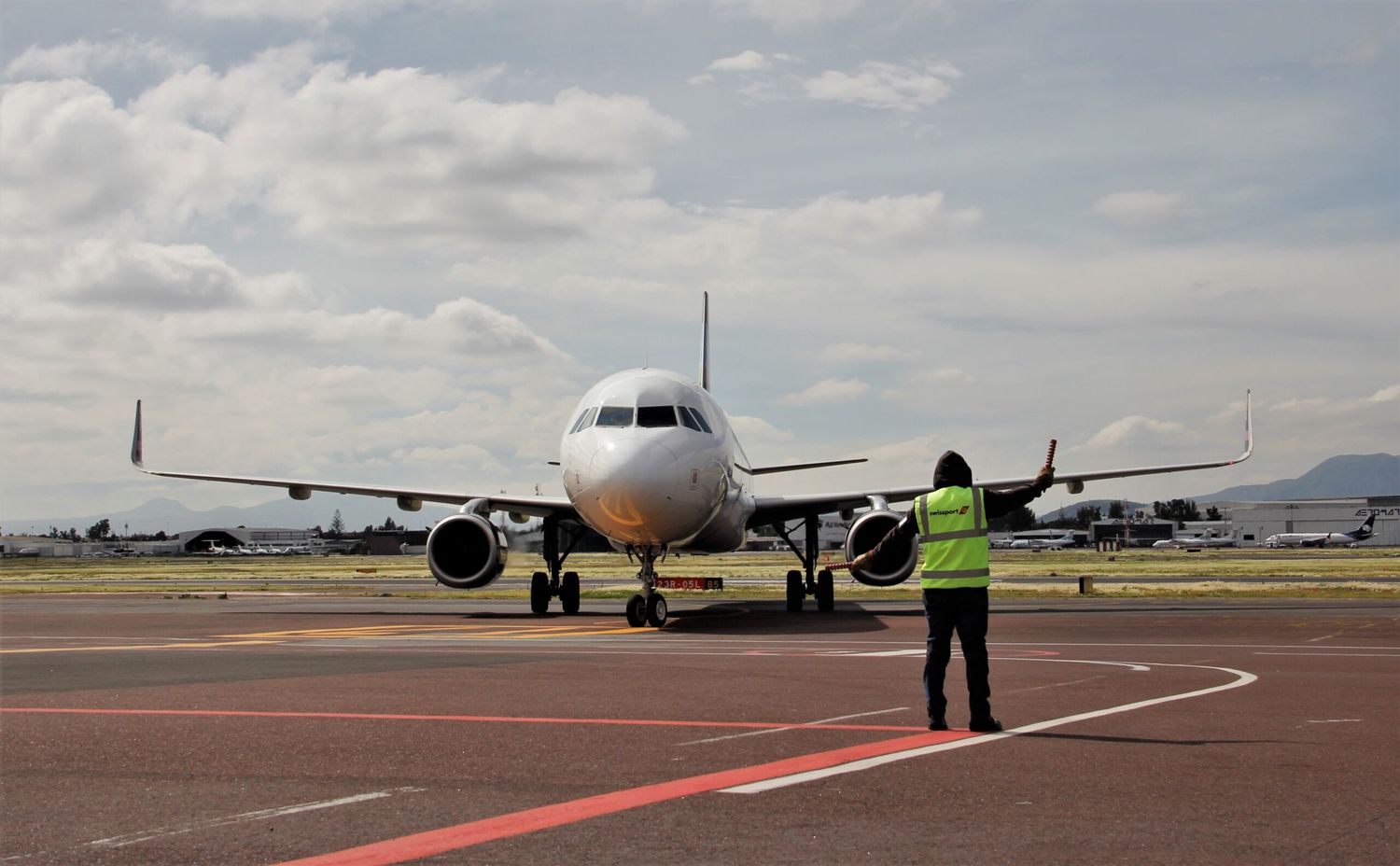 EASA asks airlines to examine the fuel tanks of all Airbus A320 aircraft