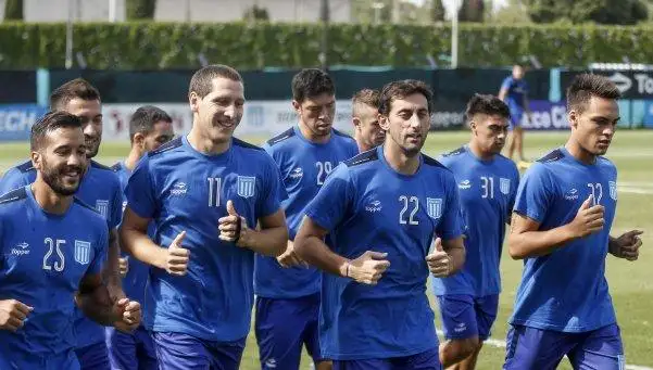 Diego Milito, otra vez, lo va a ver desde el banco contra el Cali